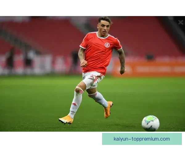 莱奥边路核心表现稳健，助力球队攻防转换效率提升