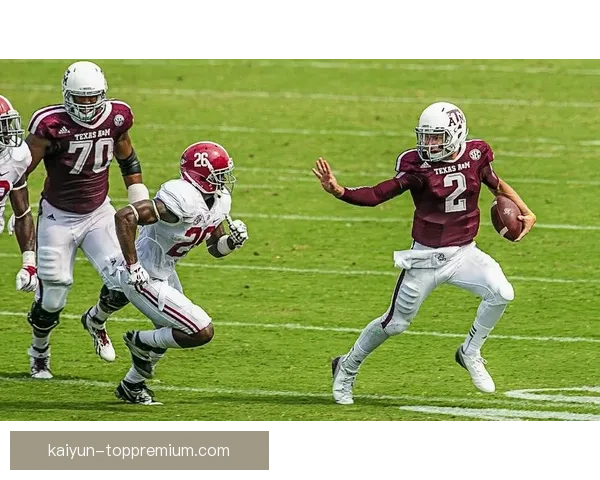 Osimhen 在社交媒体上的影响力持续提升，吸引更多球迷关注与互动。